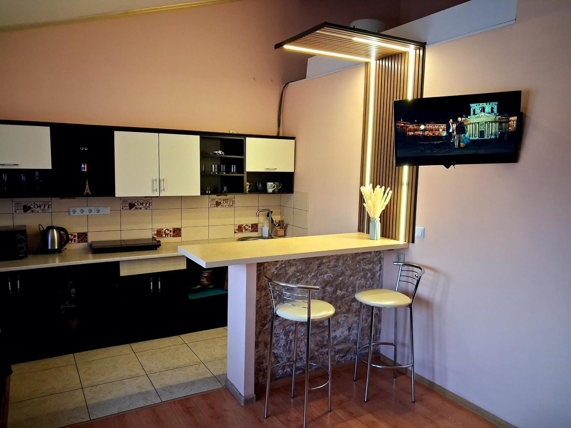 Studio Apartments In Center New 5 Floor Без Ліфту Ivano-Frankivsk Exterior photo